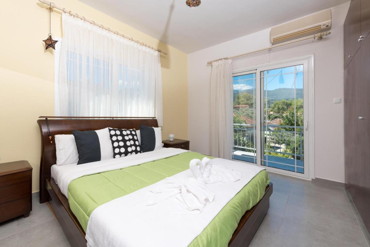 The Town House Apartment ลีเมนาส ภายนอก รูปภาพ