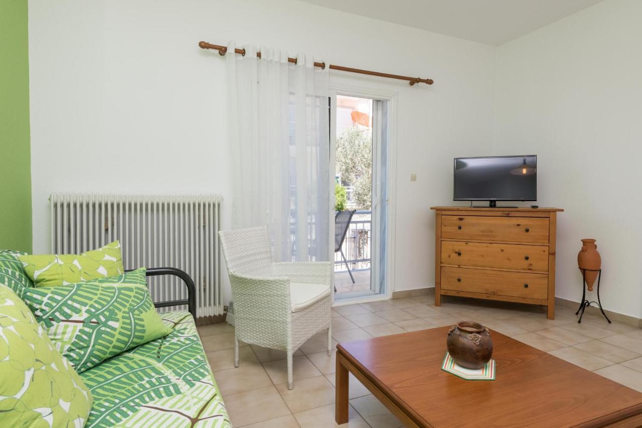 The Town House Apartment ลีเมนาส ภายนอก รูปภาพ